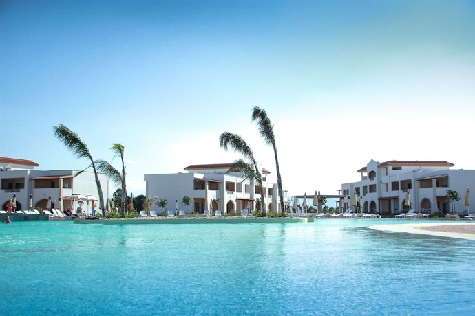 Imagen de la piscina del Hotel Danaide Resort. Foto 12
