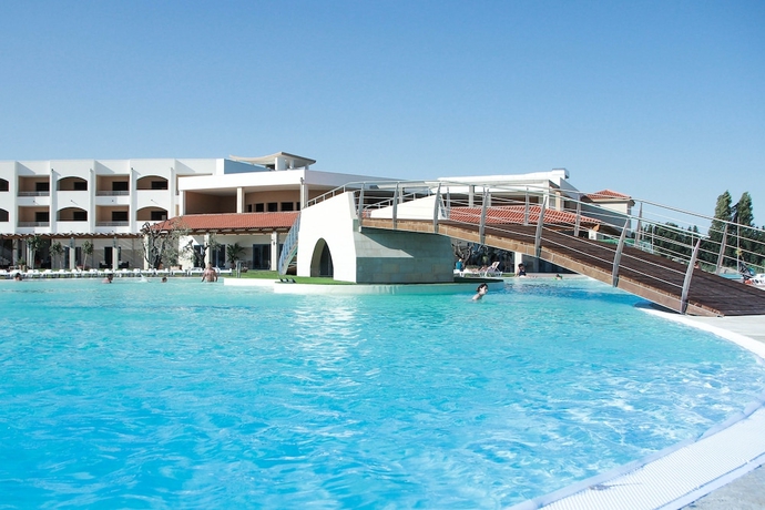 Imagen de la piscina del Hotel Danaide Resort. Foto 16