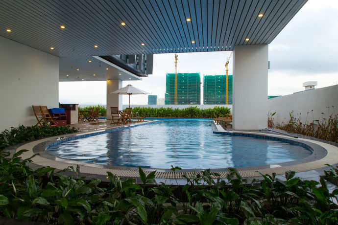 Imagen de la piscina del Hotel Danang Han River. Foto 16