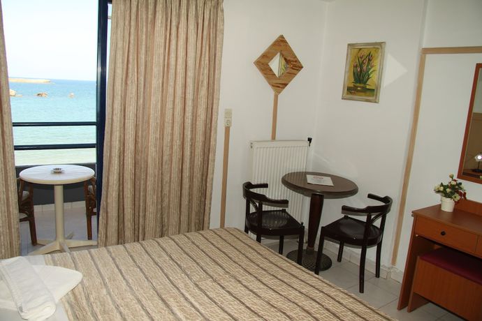 Imagen de la habitación del Hotel Danaos. Foto 4