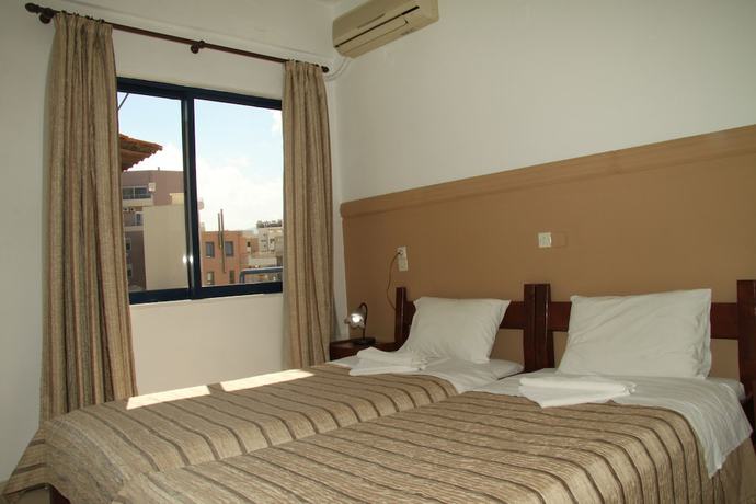 Imagen de la habitación del Hotel Danaos. Foto 13