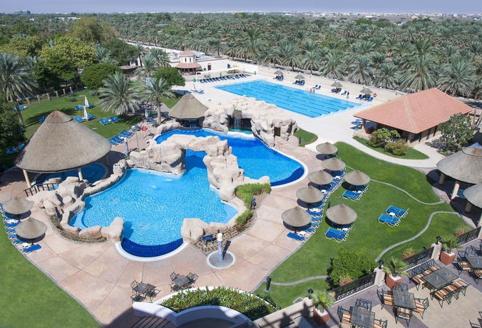 Imagen de la piscina del Hotel Danat Al Ain Resort. Foto 15