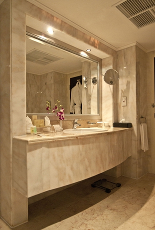 Imagen de la habitación del Hotel Danat Al Ain Resort. Foto 6