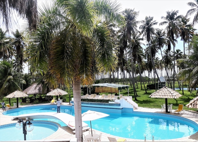 Imagen de la piscina del Hotel D'anatureza. Foto 13