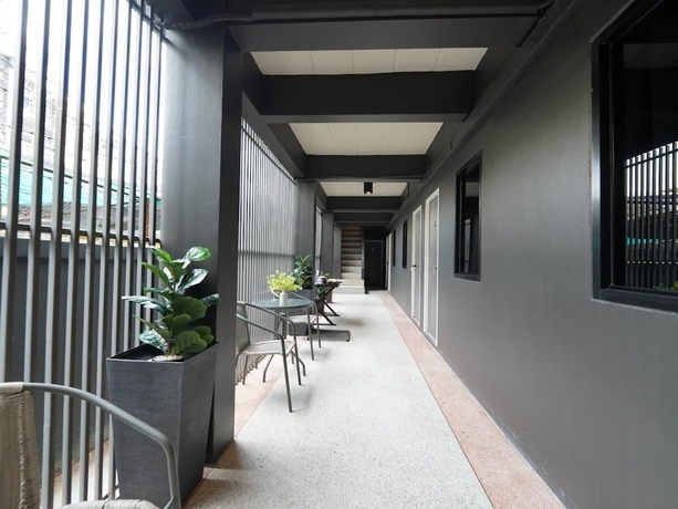 Imagen de los interiores del Hotel Dancenter Rq Bangkok Huai Khwang. Foto 10