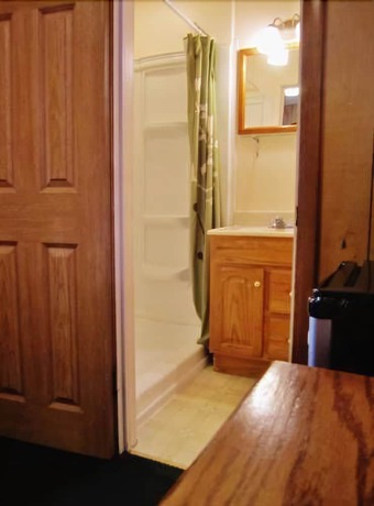 Imagen de la habitación del Hotel Dancing Bears Inn. Foto 5