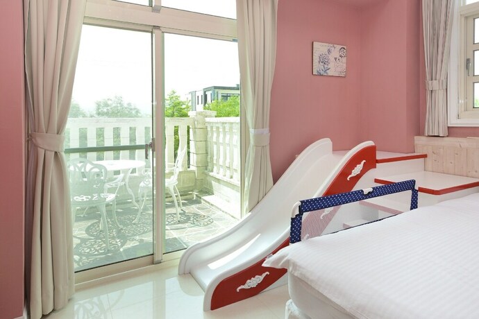 Imagen general del Hotel Dancing Butterfly Slide Family Inn. Foto 7