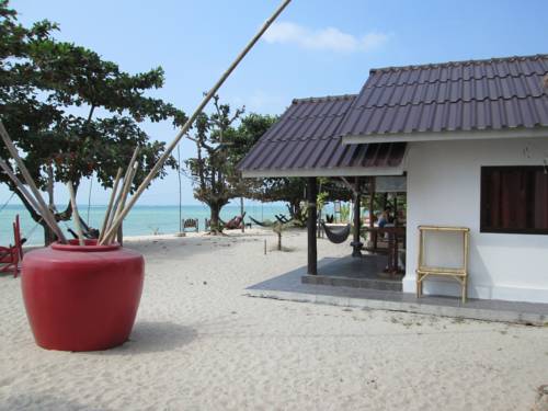 Imagen de la habitación del Hotel Dancing Elephant Beach Club. Foto 3