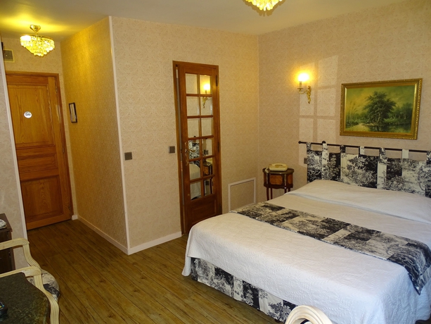 Imagen de la habitación del Hotel Dandy. Foto 7