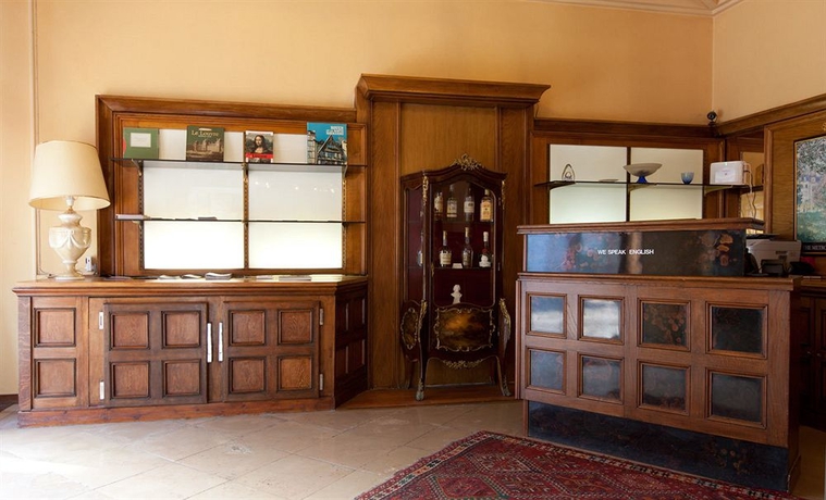 Imagen de los interiores del Hotel Dandy. Foto 15