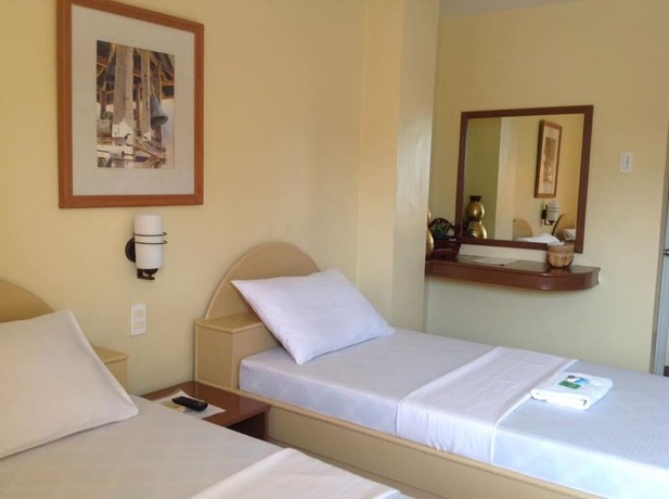Imagen de la habitación del Hotel Danel Pensionne House. Foto 8