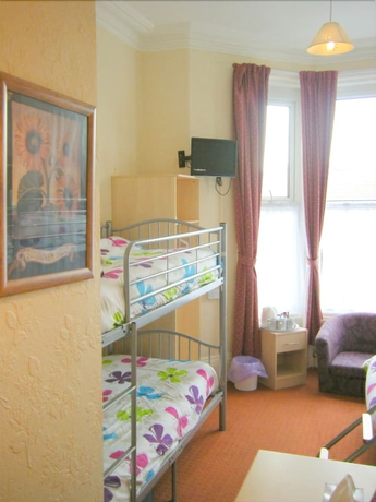 Imagen de la habitación del Hotel Danescourt. Foto 11