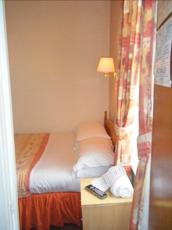 Imagen de la habitación del Hotel Danescourt. Foto 15