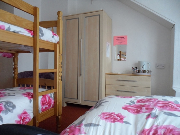 Imagen de la habitación del Hotel Danescourt. Foto 16