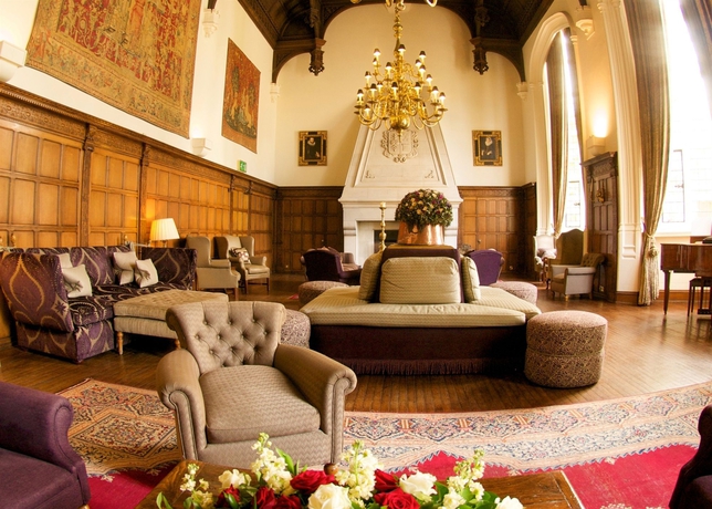 Imagen de los interiores del Hotel Danesfield House and Spa. Foto 14