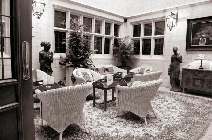 Imagen del bar/restaurante del Hotel Danesfield House and Spa. Foto 3