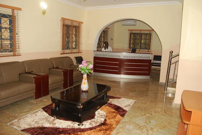 Imagen de los interiores del Hotel Daneto. Foto 18