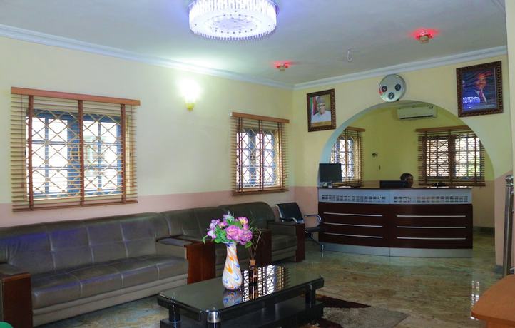 Imagen de los interiores del Hotel Daneto. Foto 19