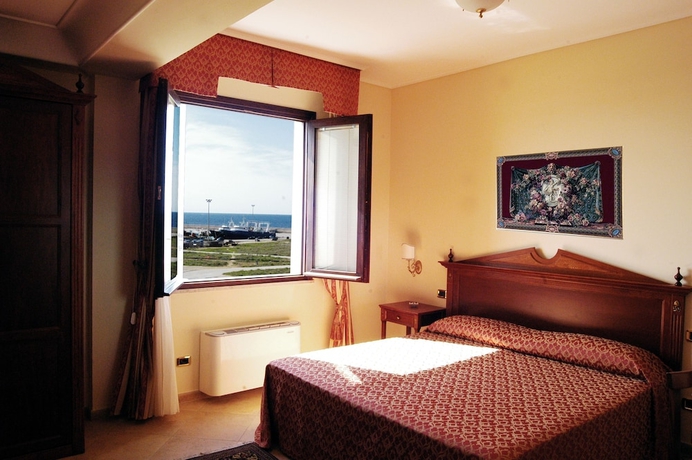 Imagen de la habitación del Hotel D'angelo Palace. Foto 9