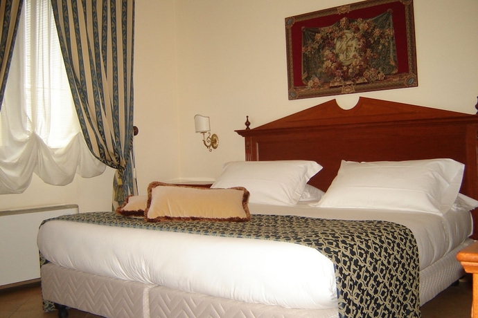 Imagen de la habitación del Hotel D'angelo Palace. Foto 15