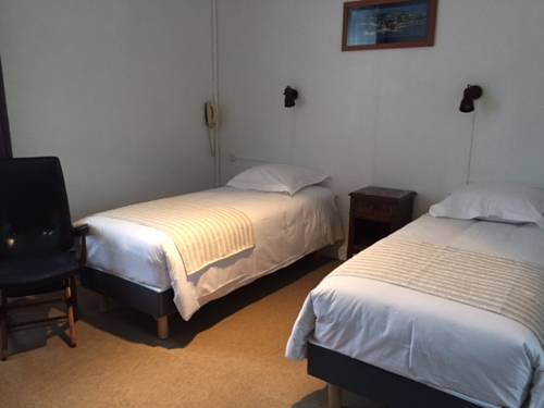 Imagen de la habitación del Hotel D'angleterre, ROSCOFF. Foto 7