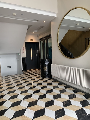 Imagen de los interiores del Hotel D'angleterre Rouen Centre. Foto 18