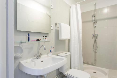 Imagen de la habitación del Hotel D'angleterre, Vittel. Foto 7