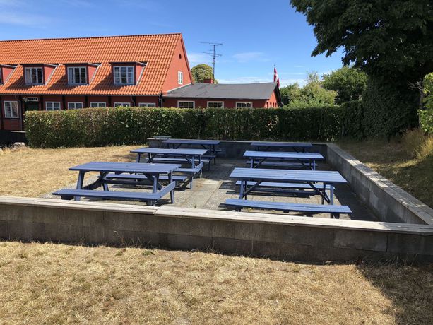 Imagen de los exteriores del Hotel Danhostel Sandvig. Foto 9