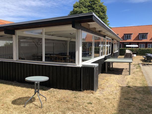 Imagen de los exteriores del Hotel Danhostel Sandvig. Foto 10