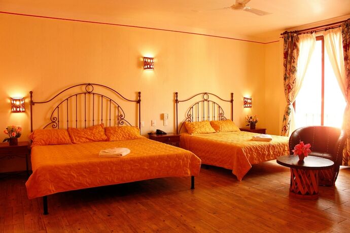 Imagen de la habitación del Hotel Danibaan. Foto 14