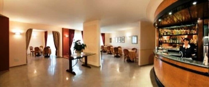 Imagen general del Hotel Daniel, Basiano. Foto 5