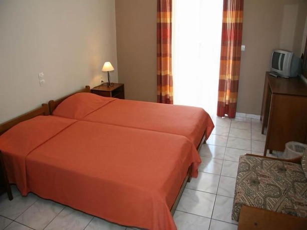 Imagen de la habitación del Hotel Daniel, Kalamaki. Foto 4