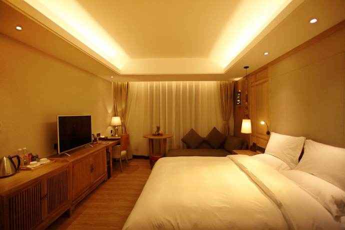 Imagen de la habitación del Hotel Daniel Lawence Gadan Manor Hotel. Foto 6