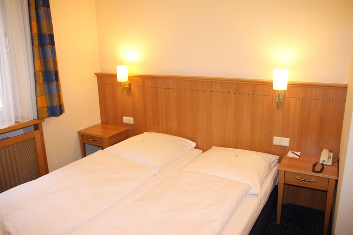 Imagen de la habitación del Hotel Daniel, Munich. Foto 6