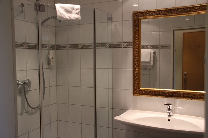 Imagen de la habitación del Hotel Daniel, Munich. Foto 12