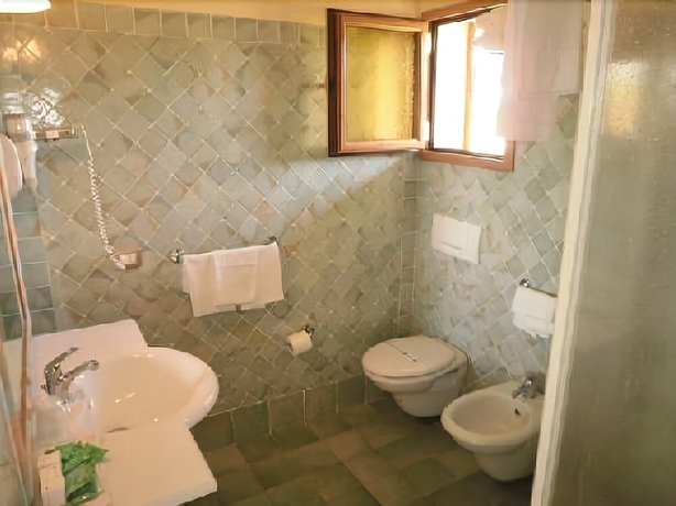 Imagen de la habitación del Hotel Daniel, Olbia. Foto 8