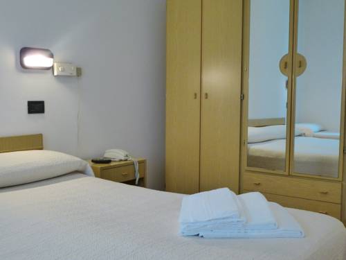 Imagen de la habitación del Hotel Daniela, Ferrara. Foto 13