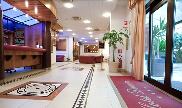 Imagen de los interiores del Hotel Daniela, Tarento. Foto 16