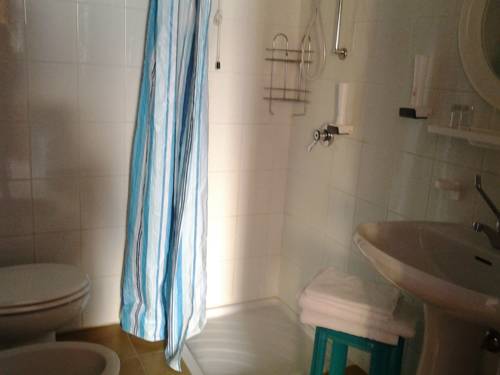 Imagen de la habitación del Hotel Danieli La Castellana. Foto 7