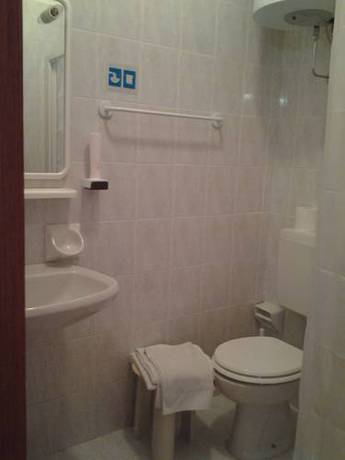 Imagen de la habitación del Hotel Danieli La Castellana. Foto 10