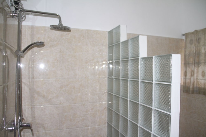 Imagen de la habitación del Hotel Daniella\'s Bungalows. Foto 4