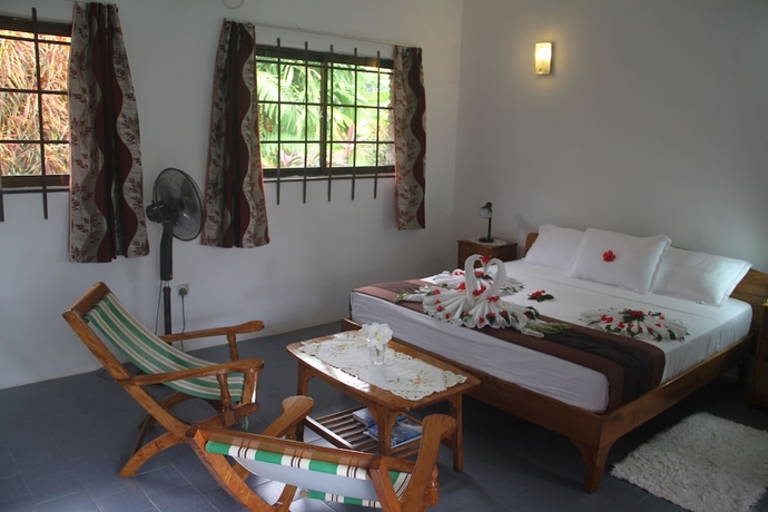 Imagen de la habitación del Hotel Daniella\'s Bungalows. Foto 6