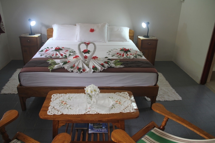 Imagen de la habitación del Hotel Daniella\'s Bungalows. Foto 7