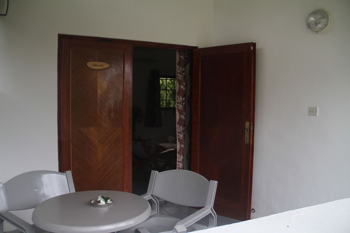 Imagen de la habitación del Hotel Daniella\'s Bungalows. Foto 11