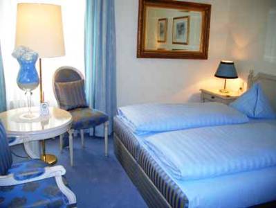 Imagen de la habitación del Hotel Daniels. Foto 6