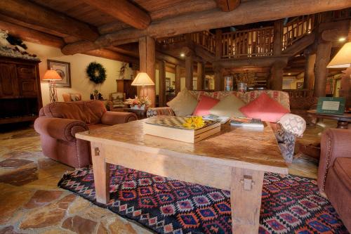 Imagen general del Hotel Daniels Summit Lodge, Independence. Foto 3