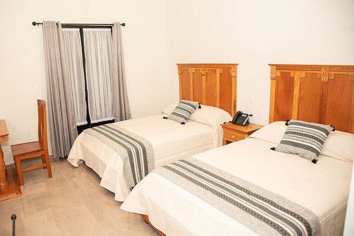 Imagen de la habitación del Hotel Danini. Foto 3