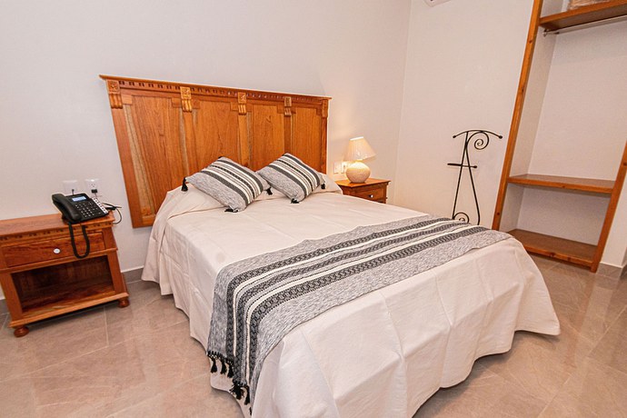 Imagen de la habitación del Hotel Danini. Foto 13