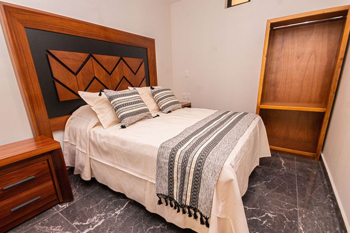 Imagen de la habitación del Hotel Danini. Foto 19