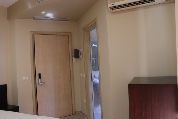 Imagen de la habitación del Hotel Danis, Durres. Foto 5